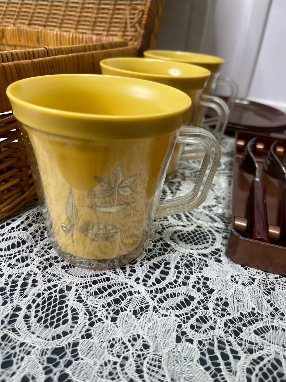 Vintage 1950s Stanhome MCM Picnic Basket Suitcase Set Plates Cups Knives Forks